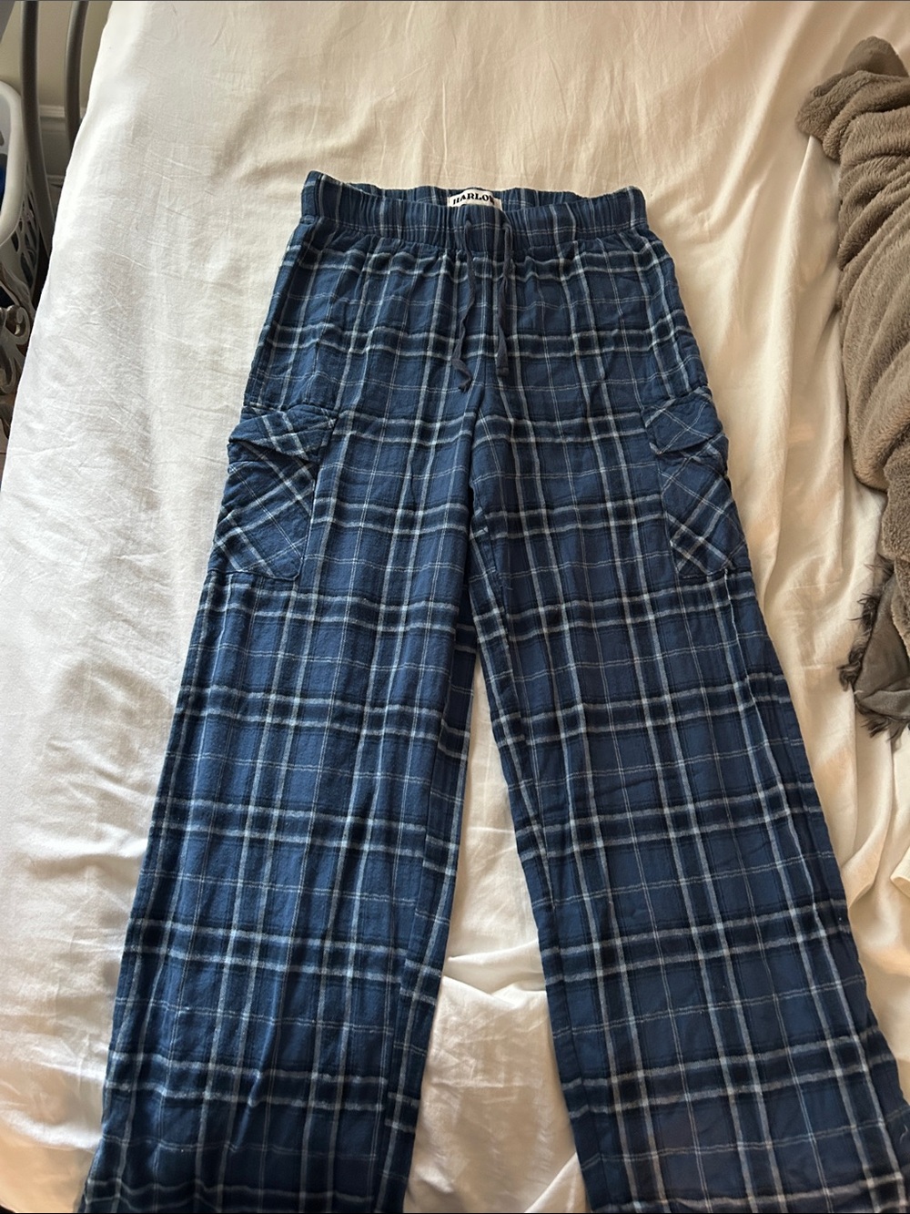 Harlow Men's Navy Plaid Cargo Lounge Joggers
